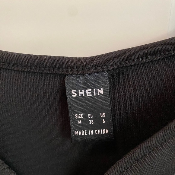 SHEIN SXY V Wired Cropped Cami Top - Picture 5 of 5